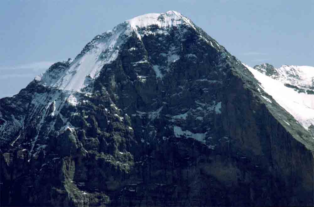 88 - Suiza - mirador de Schynige Platte, Eiger 3970m.